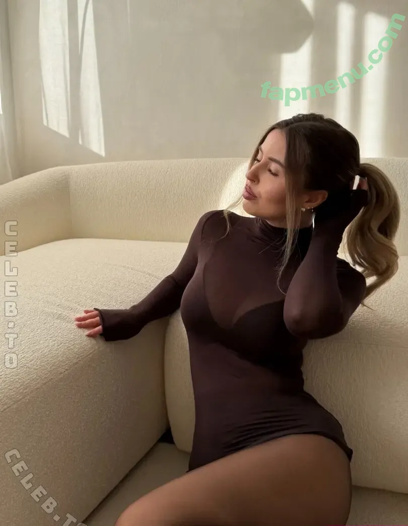 nadine.klr nude photo #0172 (nadine.klr)