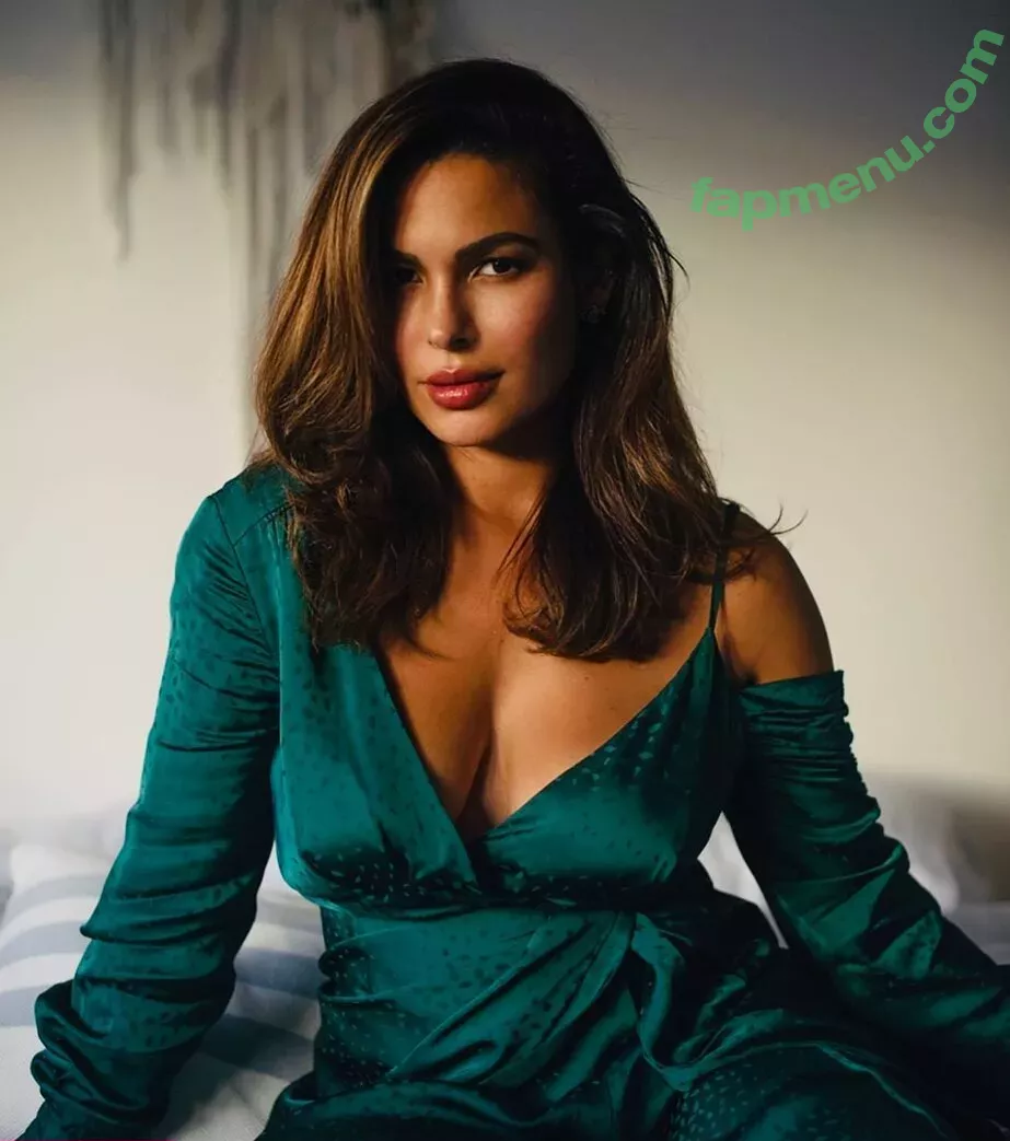 Nadine Velazquez nude photo #0124 (nadinevelazquez)
