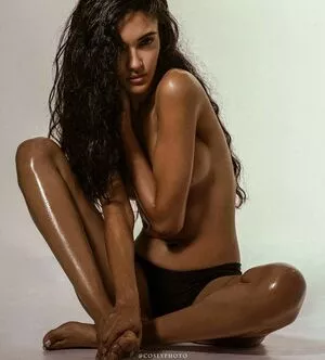 Nadiya Khan / Nadiyakhan nude photo #0010