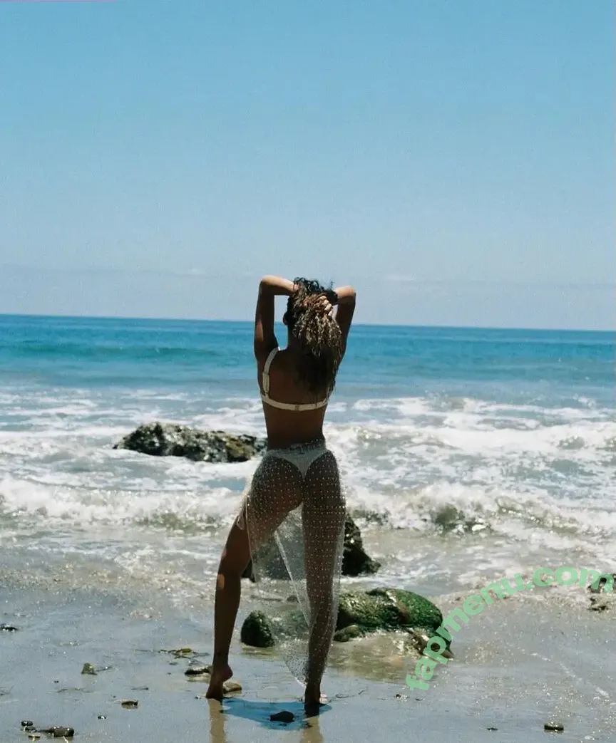 Nadiya Khan nude photo #0047 (Nadiyakhan)