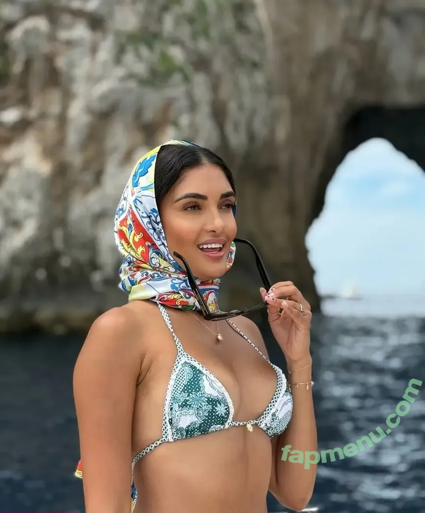 Nadiya Khan nude photo #0053 (Nadiyakhan)