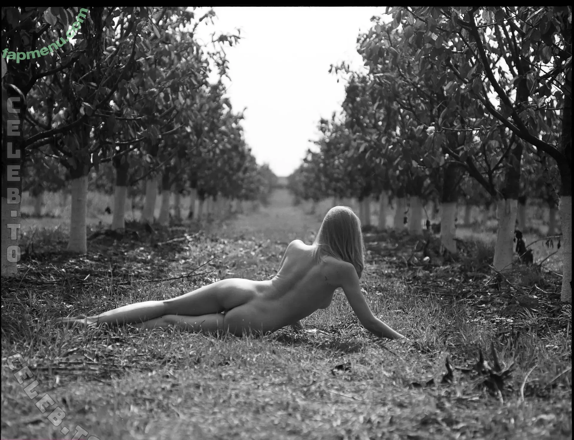 Nadja Petrova nude photo #0057 (nebula.inebudu)