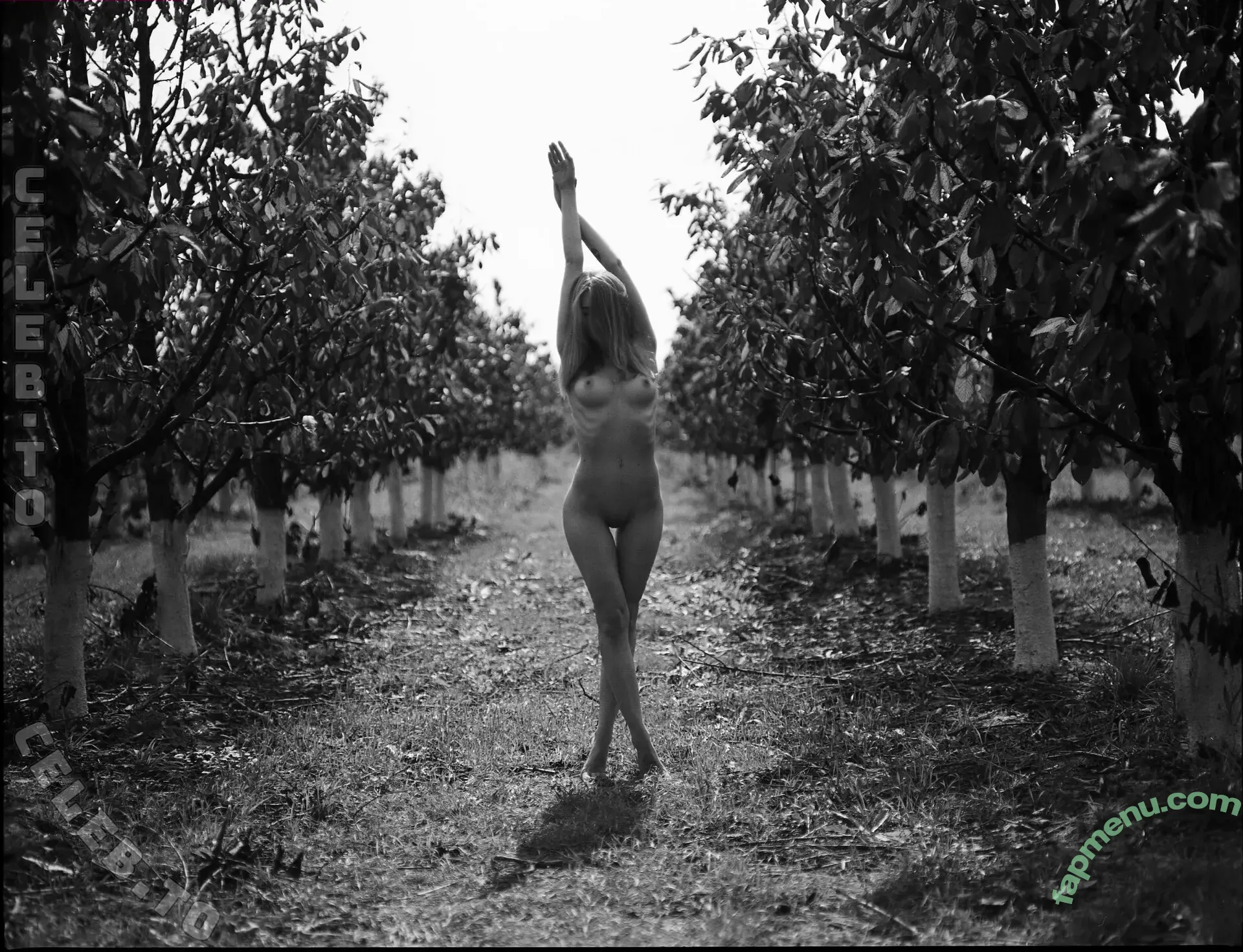 Nadja Petrova nude photo #0070 (nebula.inebudu)