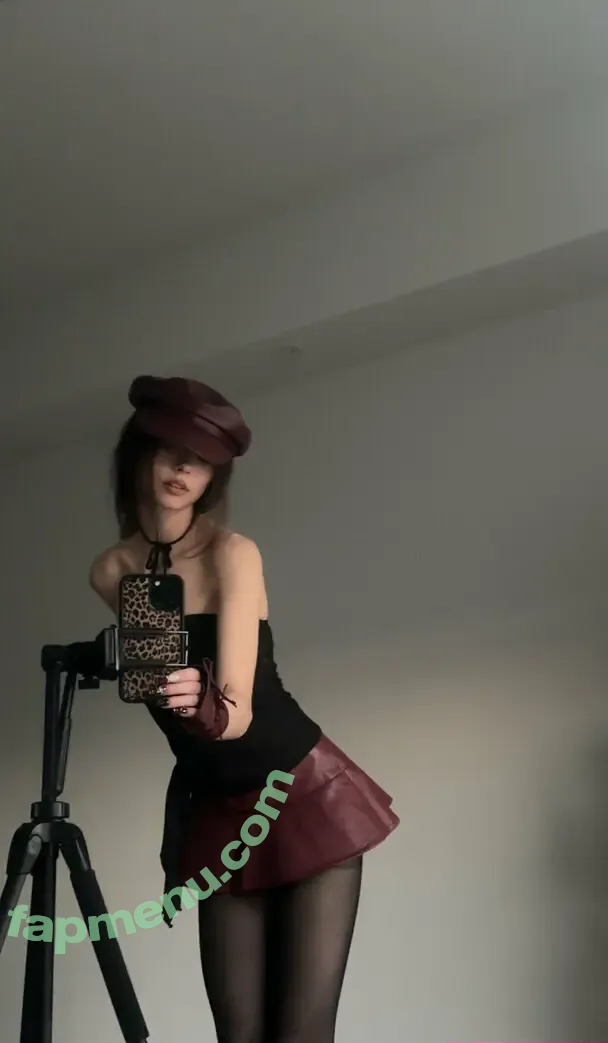 nadya.yereminn nude photo #0062 (nadya.yereminn)