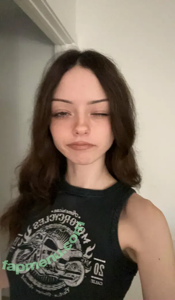 nadya.yereminn nude photo #0068 (nadya.yereminn)