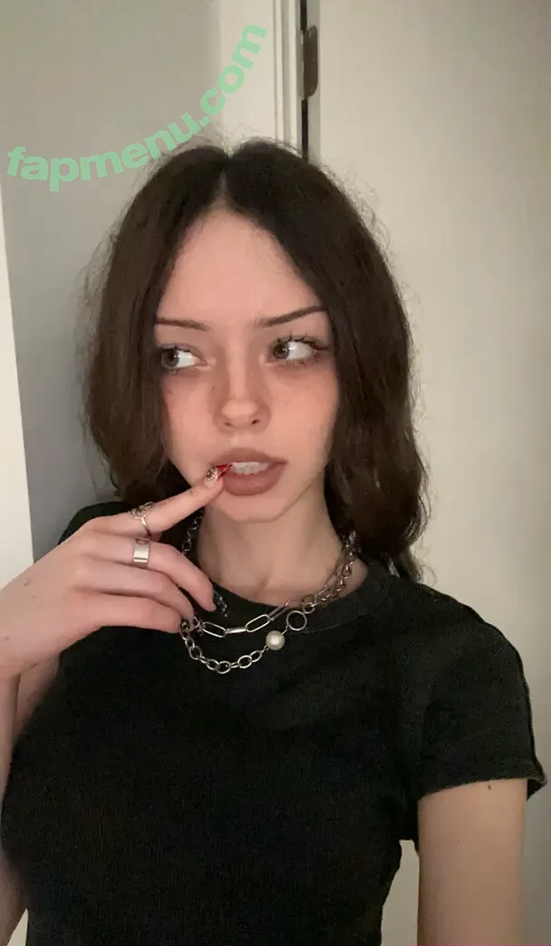 nadya.yereminn nude photo #0071 (nadya.yereminn)