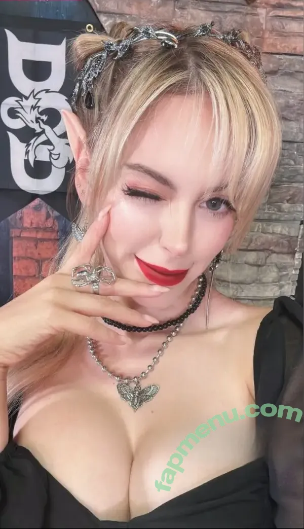 Nadyasonika nude photo #0070 (Nadyasonika)