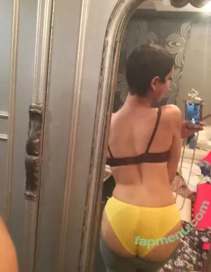 Naga Munchetty / tvnaga nude photo #0060
