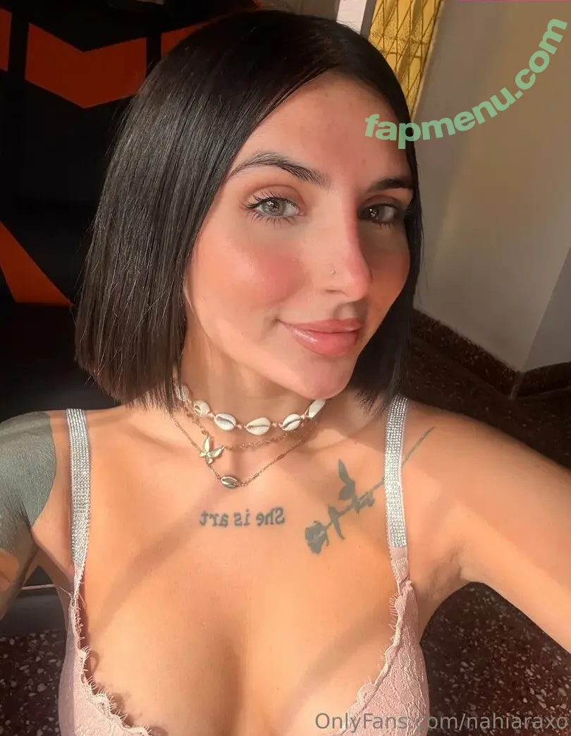 Nahiaraxo nude photo #0062 (Nahiaraxo)