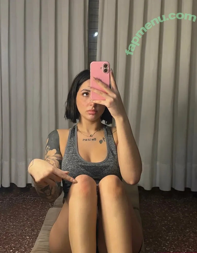 Nahiaraxo nude photo #0090 (Nahiaraxo)
