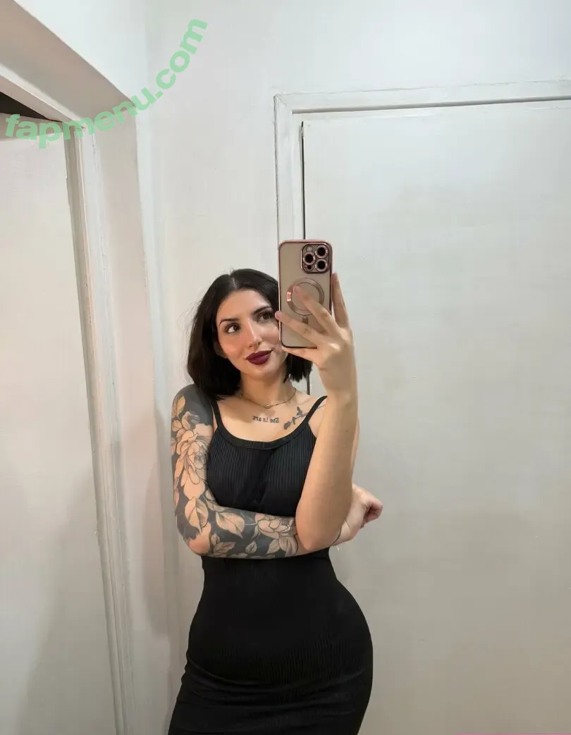 Nahiaraxo nude photo #0091 (Nahiaraxo)