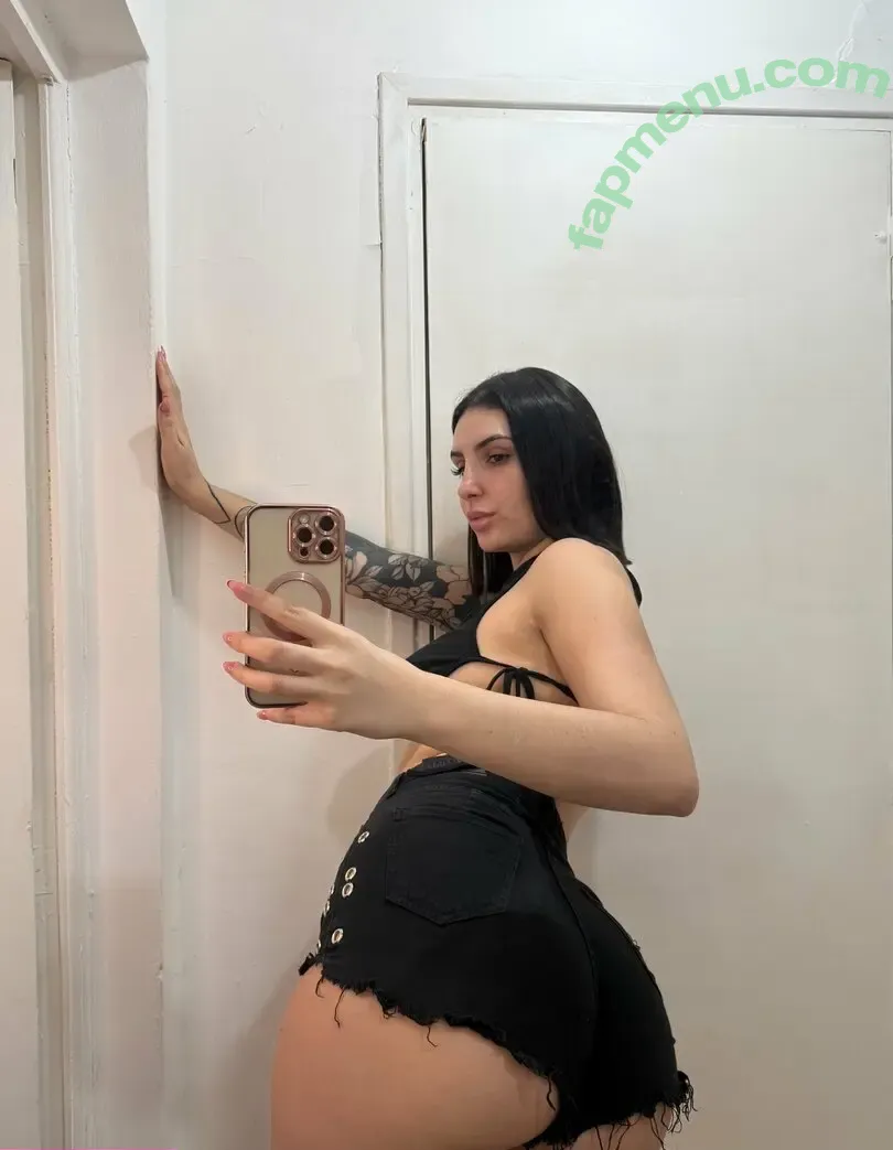 Nahiaraxo nude photo #0111 (Nahiaraxo)