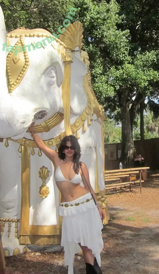 Nahrin Khan nude photo #0003 (nahrinpearl / pearl)