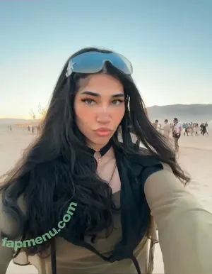 Naila Iqbal / NylaWHO / NylaWHO1 / alienalianz nude photo #0007