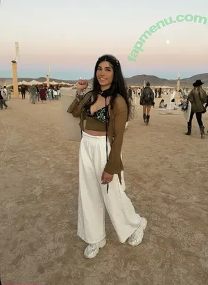 Naila Iqbal / NylaWHO / NylaWHO1 / alienalianz nude photo #0010