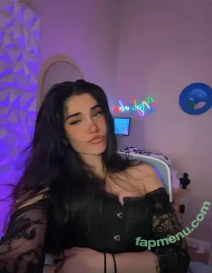 Naila Iqbal / NylaWHO / NylaWHO1 / alienalianz nude photo #0032