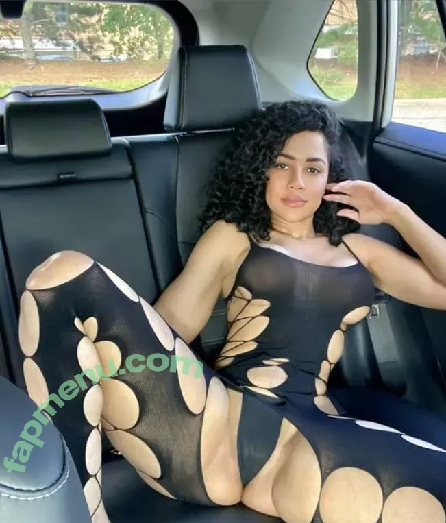 Nailah nude photo #0025 (imnailah_)