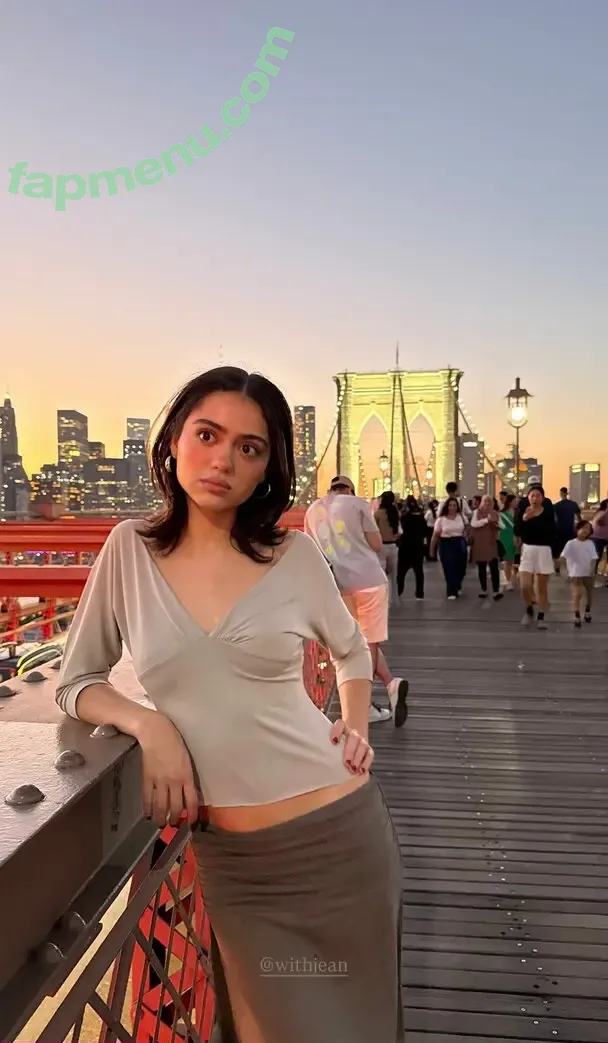 Nailea Devora nude photo #0080 (naileadevora)