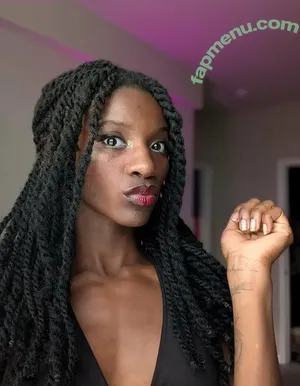 nakitapowers / iamnakita nude photo #0041