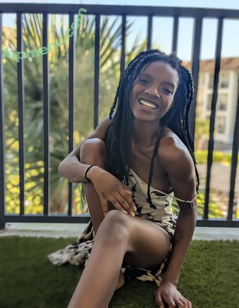 nakitapowers nude photo #0055 (iamnakita)