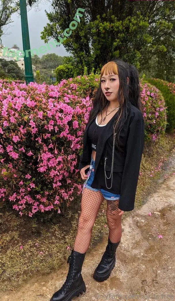 nakito.free nude photo #0028 (nakito.ff)