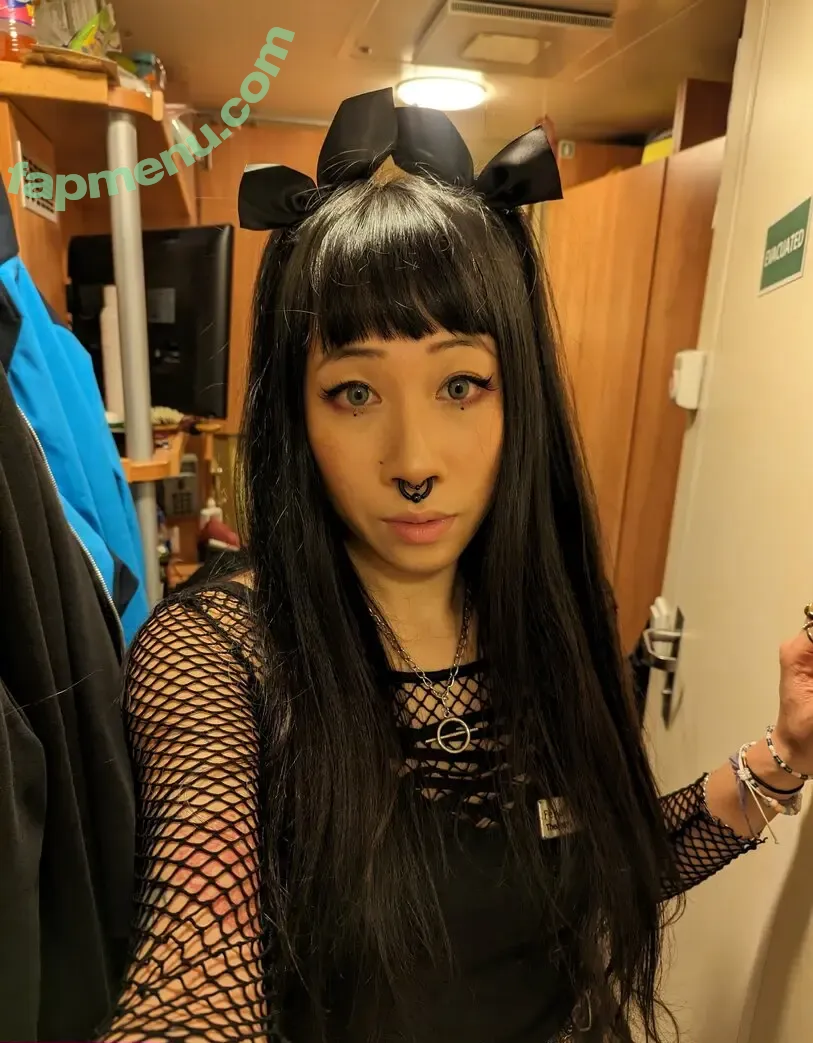 nakito.free nude photo #0047 (nakito.ff)