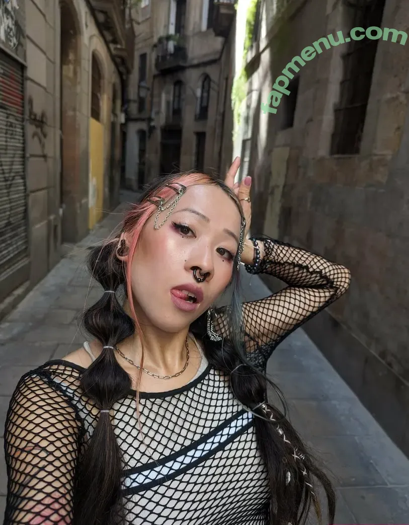 nakito.free nude photo #0052 (nakito.ff)