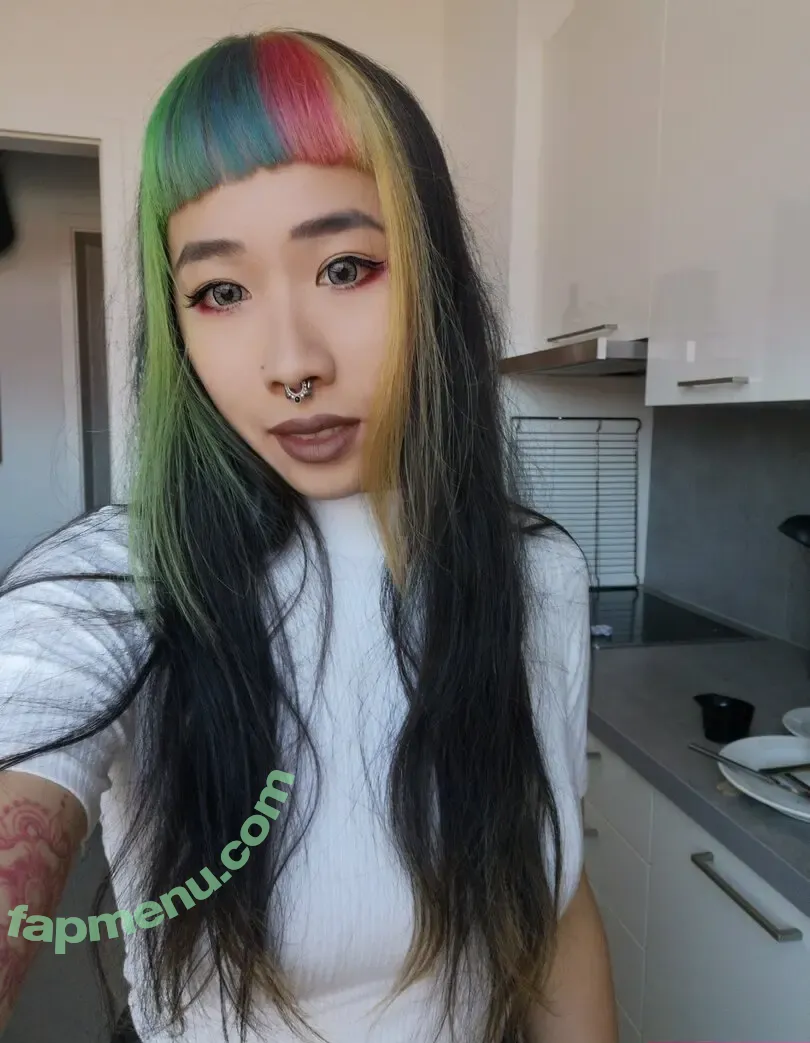 nakito.free nude photo #0057 (nakito.ff)