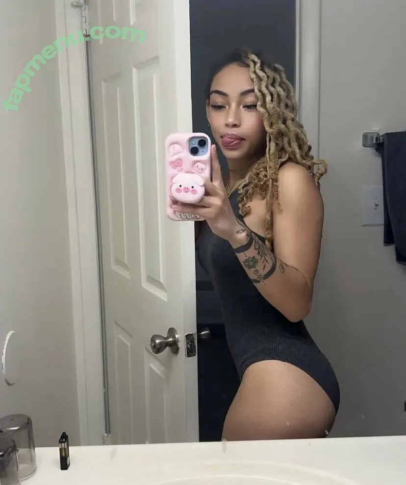 Nalasworld33 nude photo #0003 (itsnalaxx / thisisnalasworld)
