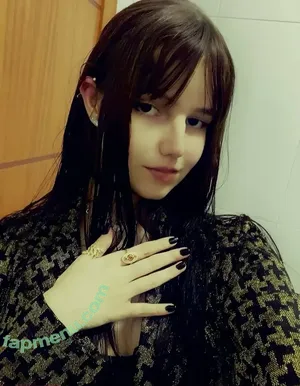 nameluaa / mhh2lu4 / pshlua nude photo #0023