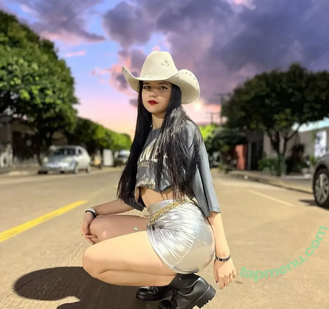 nameluaa nude photo #0020 (mhh2lu4 / pshlua)