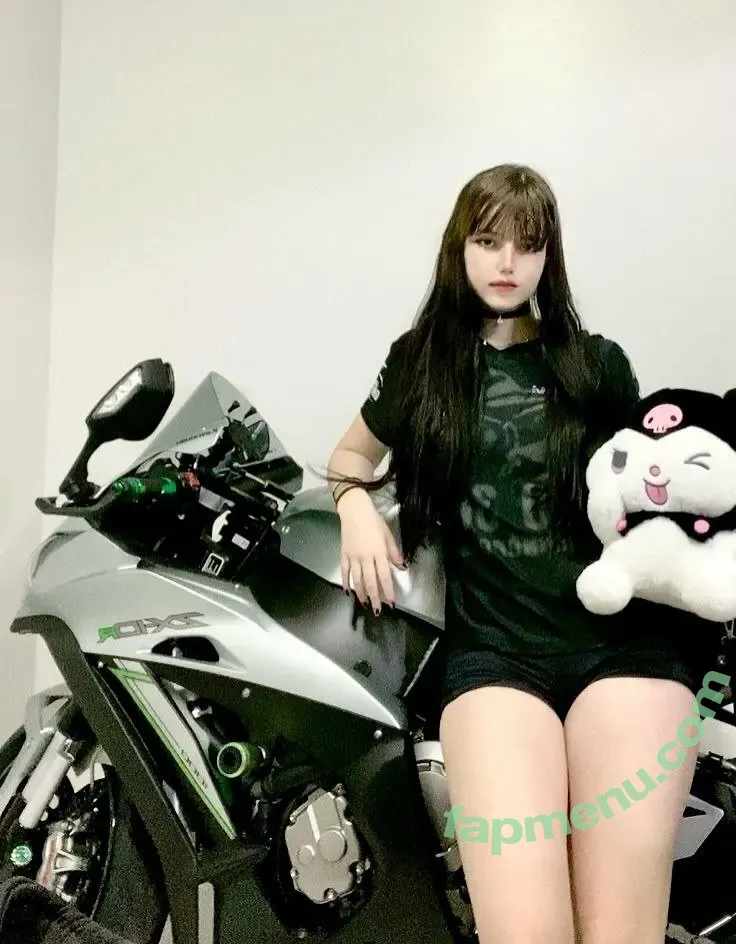 nameluaa nude photo #0027 (mhh2lu4 / pshlua)