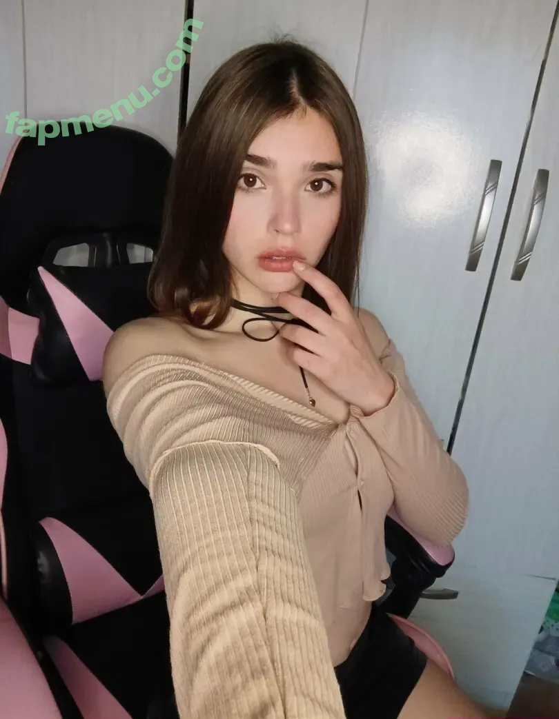 nami_senpai23 nude photo #0001 (anime_namisaki)