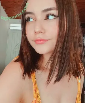 namiwolff / konamiiuwu nude photo #0004