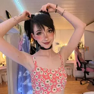 Nananightray / nsaneee nude photo #0028