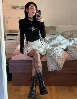Nananightray / nsaneee nude photo #0042