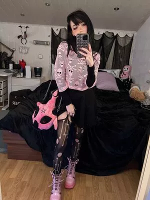 Nananightray / nsaneee nude photo #0127