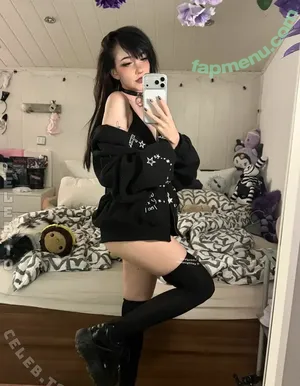 Nananightray / nsaneee nude photo #0912