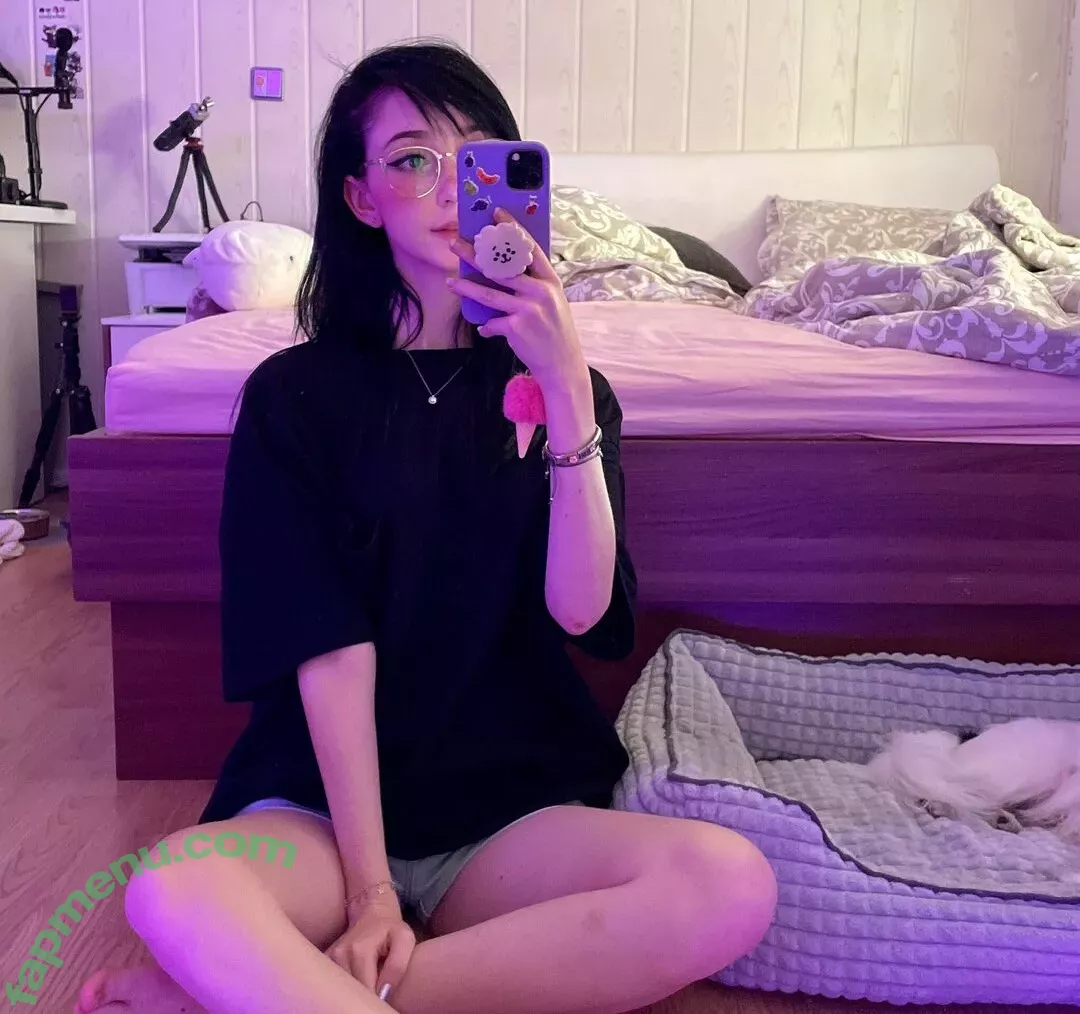 Nananightray nude photo #0039 (nsaneee)