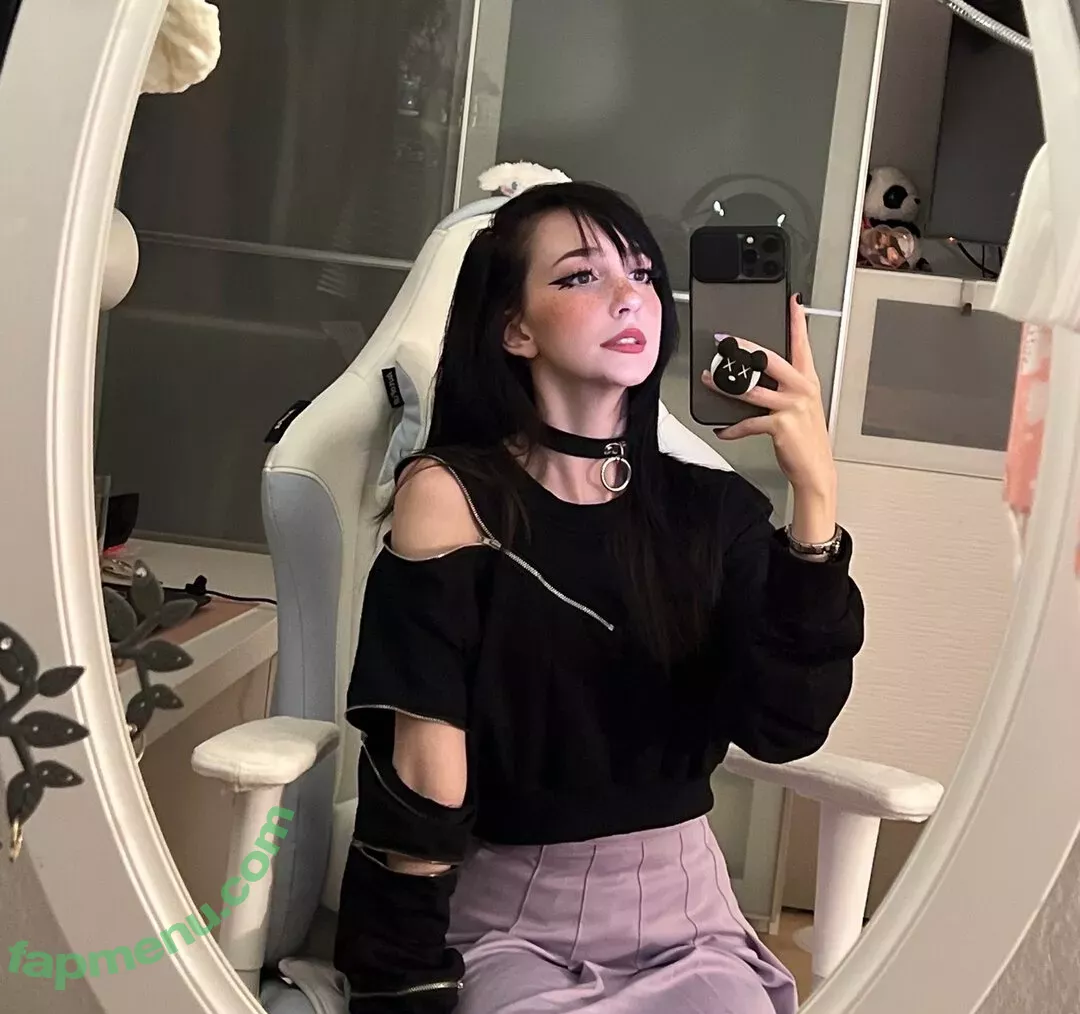 Nananightray nude photo #0048 (nsaneee)