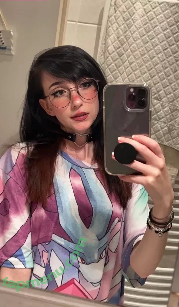 Nananightray nude photo #0050 (nsaneee)