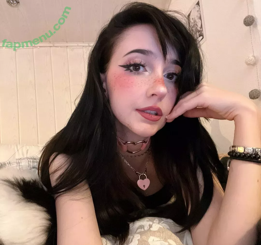 Nananightray nude photo #0053 (nsaneee)