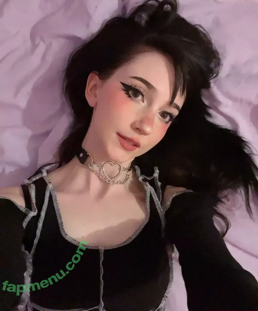 Nananightray nude photo #0105 (nsaneee)