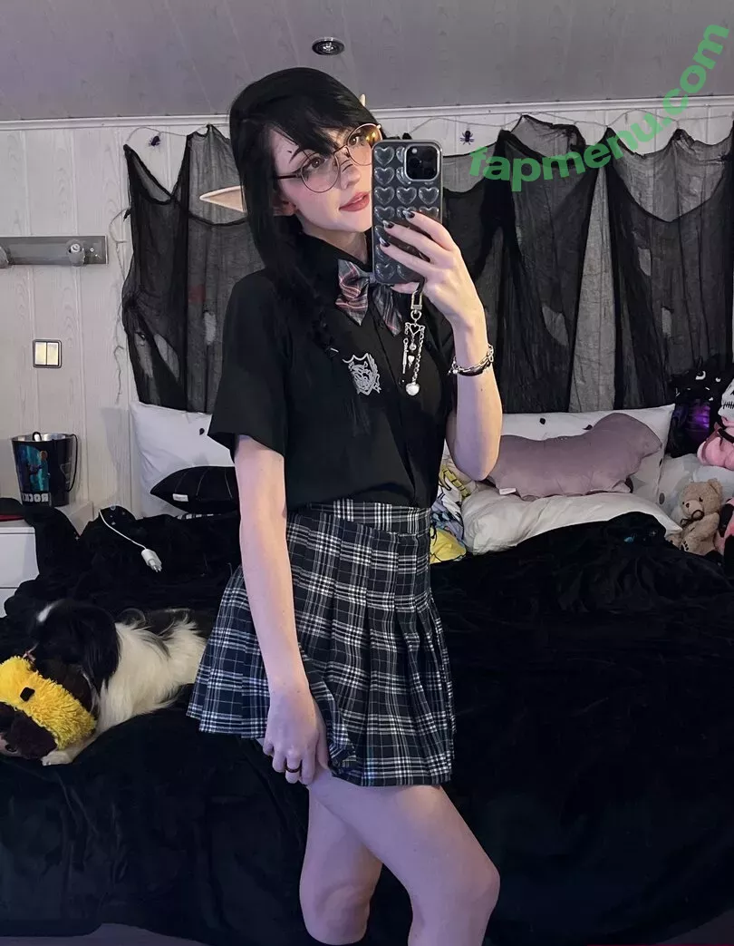 Nananightray nude photo #0119 (nsaneee)