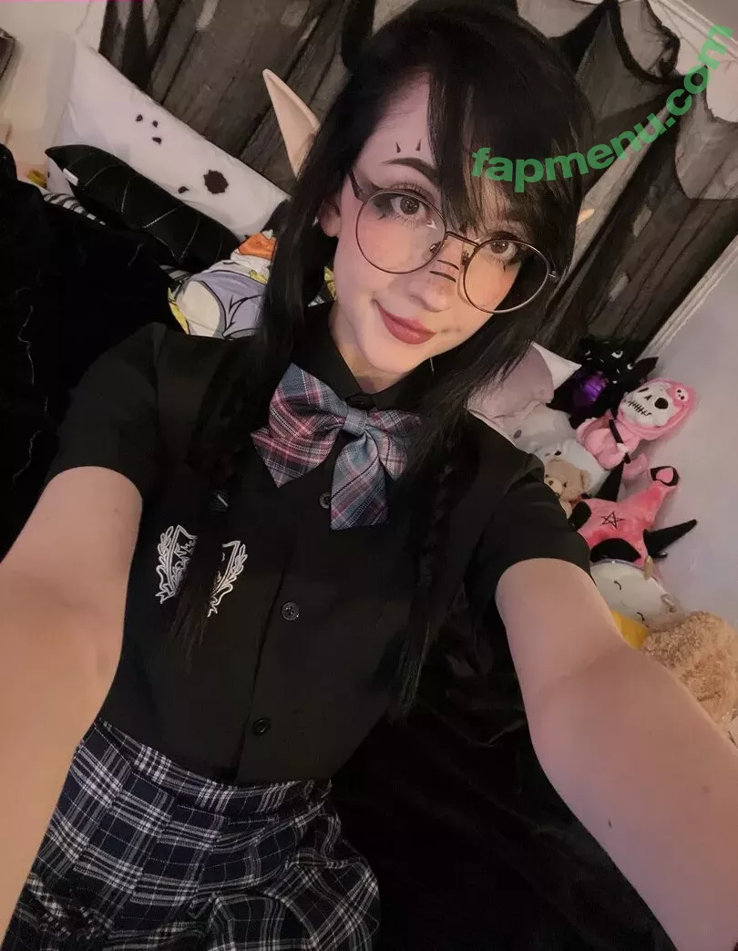 Nananightray nude photo #0120 (nsaneee)