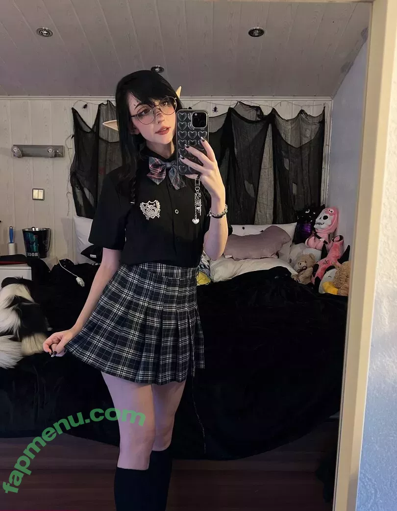 Nananightray nude photo #0124 (nsaneee)