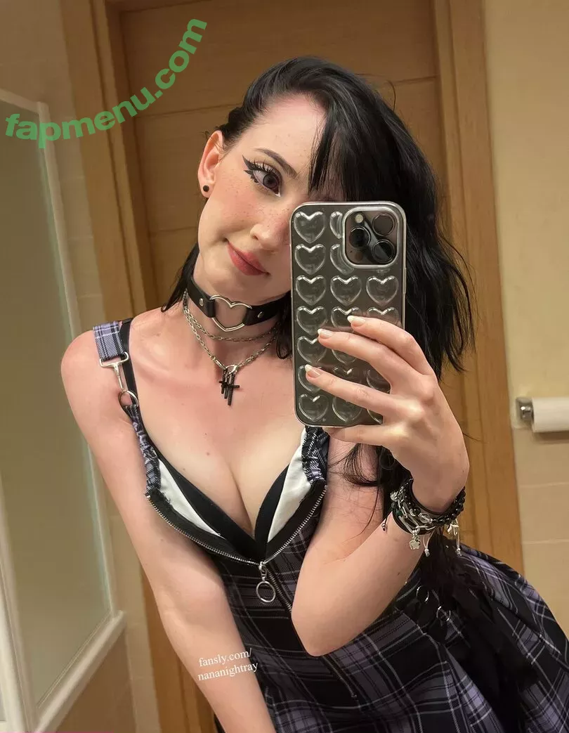 Nananightray nude photo #0409 (nsaneee)