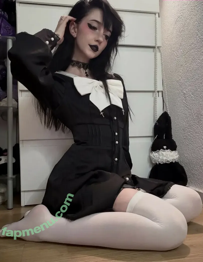 Nananightray nude photo #0862 (nsaneee)