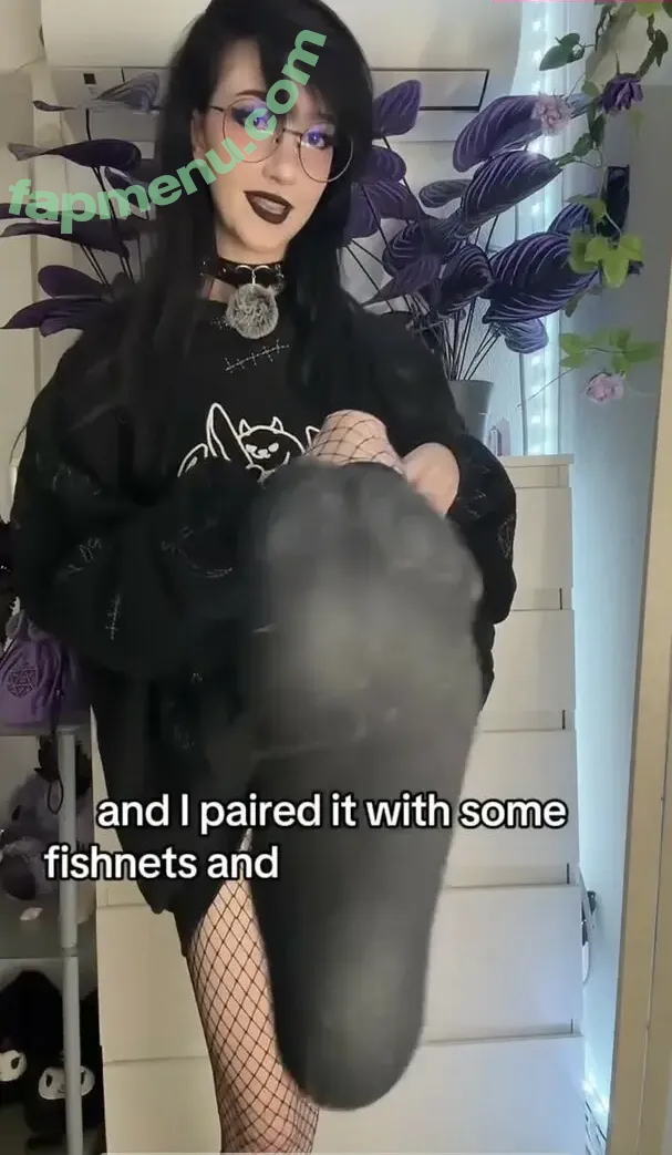 Nananightray nude photo #0916 (nsaneee)