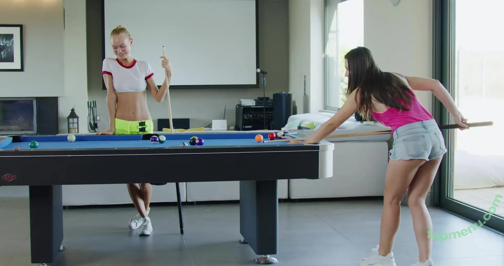 Nancy Ace nude photo #4167 (nancy_anastasiia / nancyace)